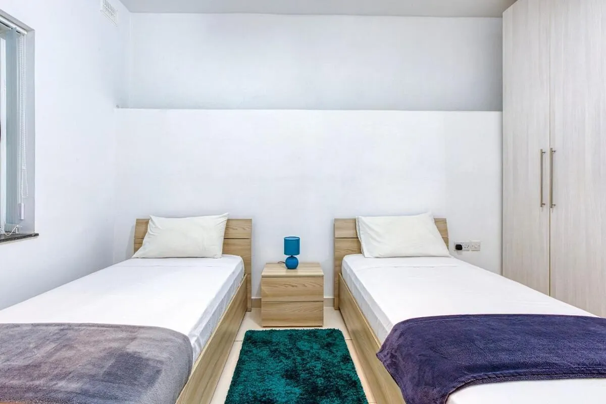 Modern 2-Bedroom Maisonette In Swieqi Is-Swieqi Apartment